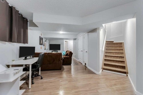 133 Covebrook Close Ne, Calgary, AB 