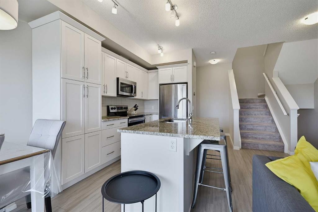 627-101 Sunset Drive, Cochrane, AB