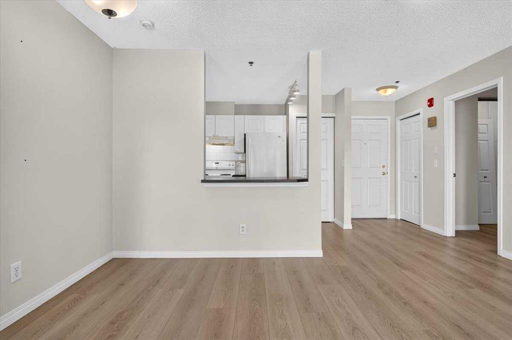 212-7 Harvest Gold Manor Ne, Calgary, AB