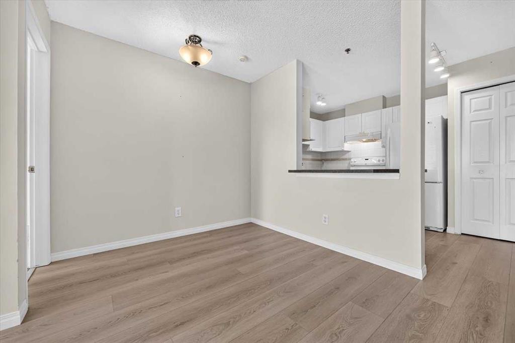 212-7 Harvest Gold Manor Ne, Calgary, AB