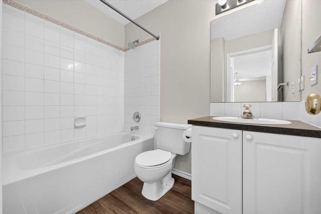 212-7 Harvest Gold Manor Ne, Calgary, AB