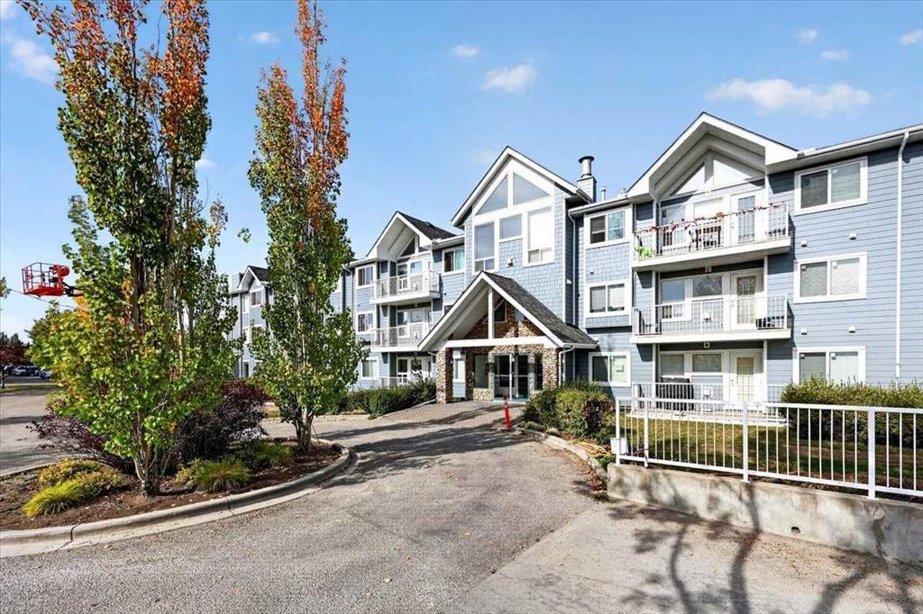 212-7 Harvest Gold Manor Ne, Calgary, AB