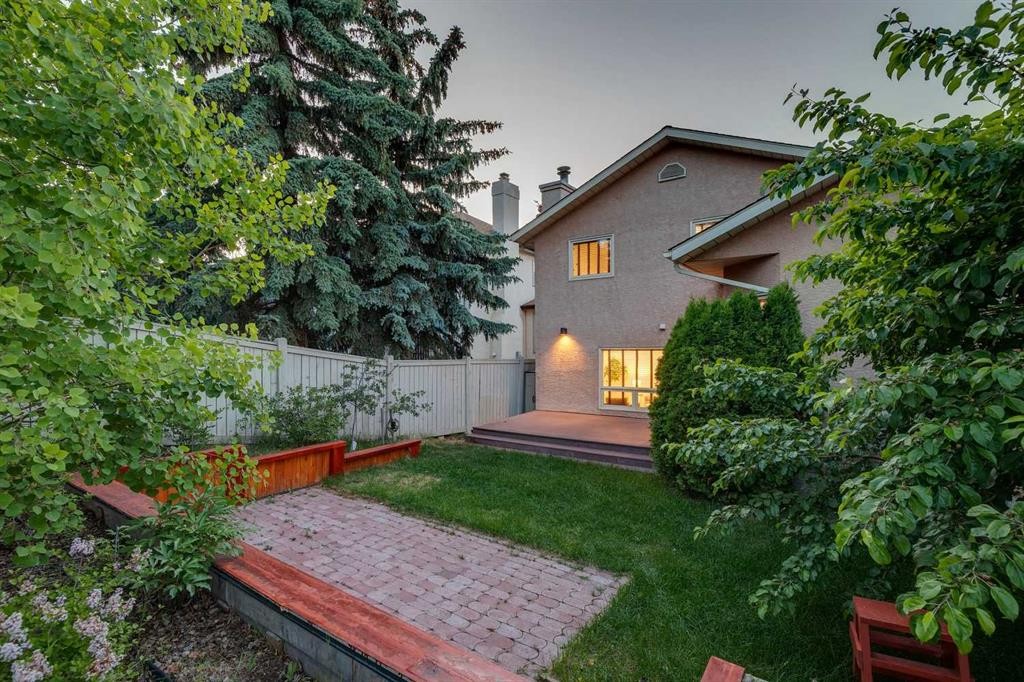 51 Straddock Crescent Sw, Calgary, AB