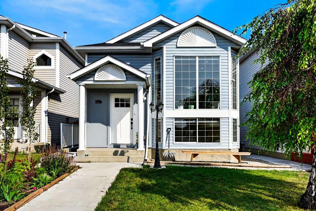 8079 Laguna Way Ne, Calgary, AB