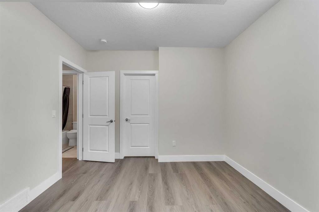 159 Waterford Heights, Chestermere, AB