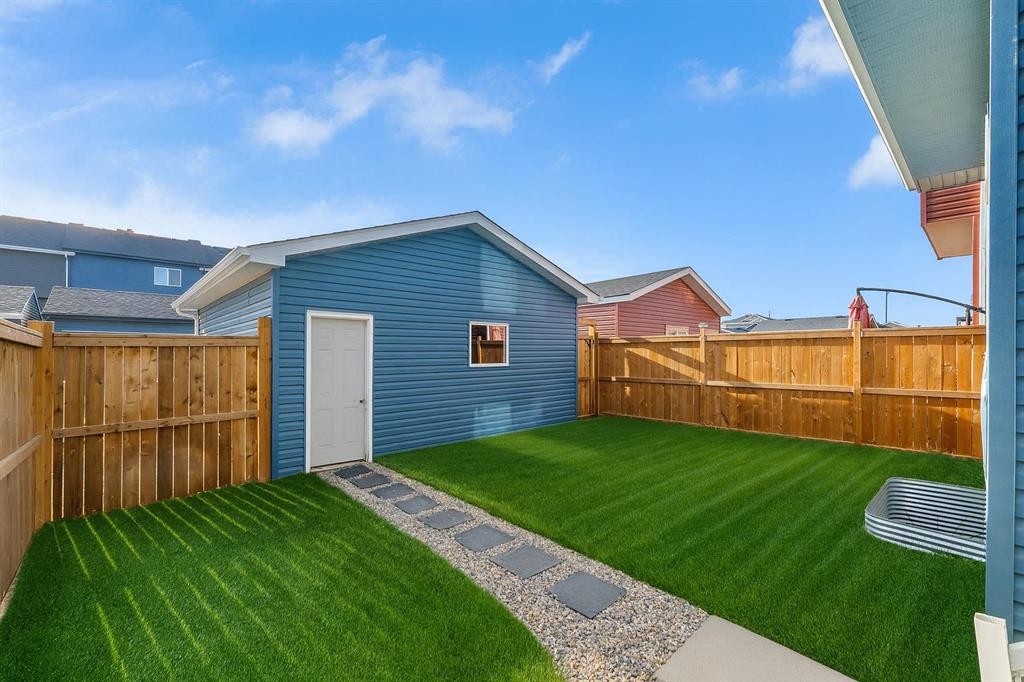 159 Waterford Heights, Chestermere, AB