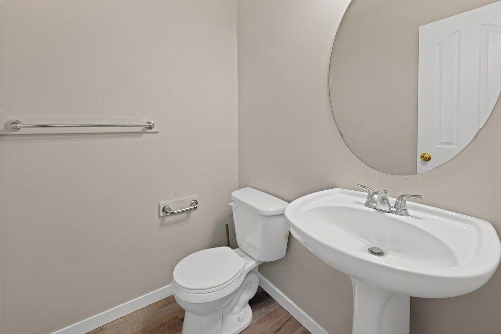 33 Skyview Springs Road Ne, Calgary, AB