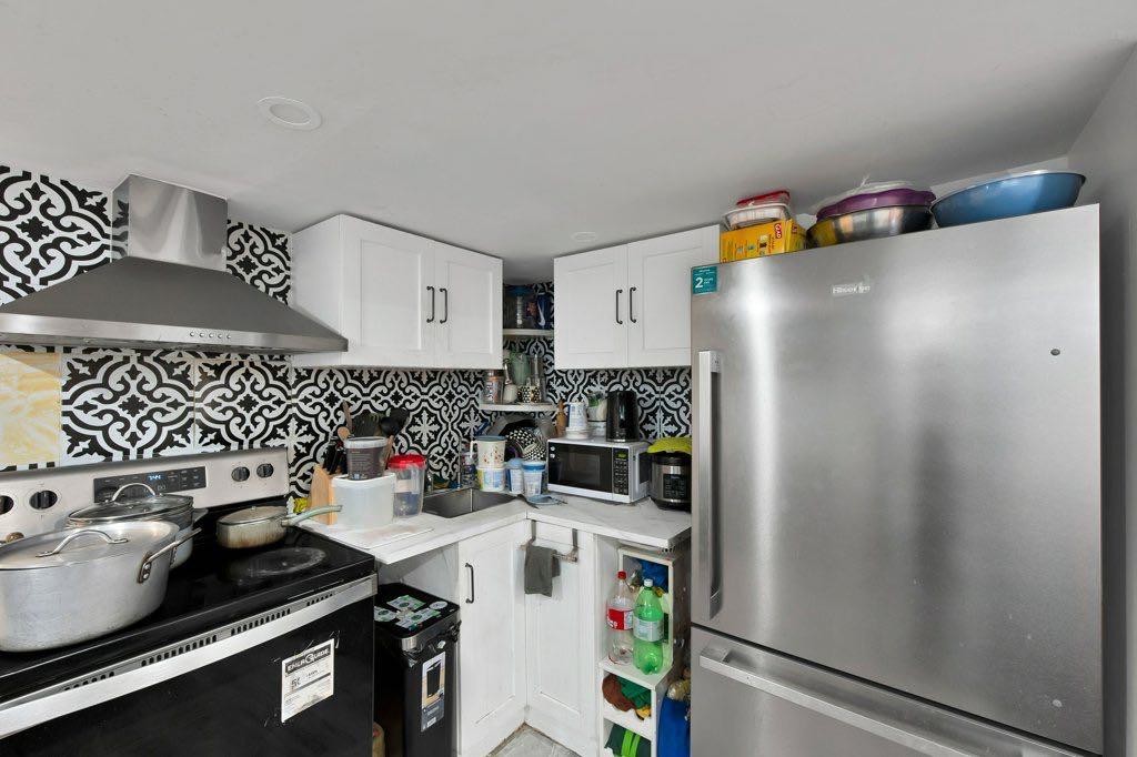 33 Skyview Springs Road Ne, Calgary, AB