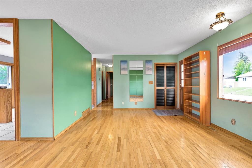 4127 Maryvale Road Ne, Calgary, AB