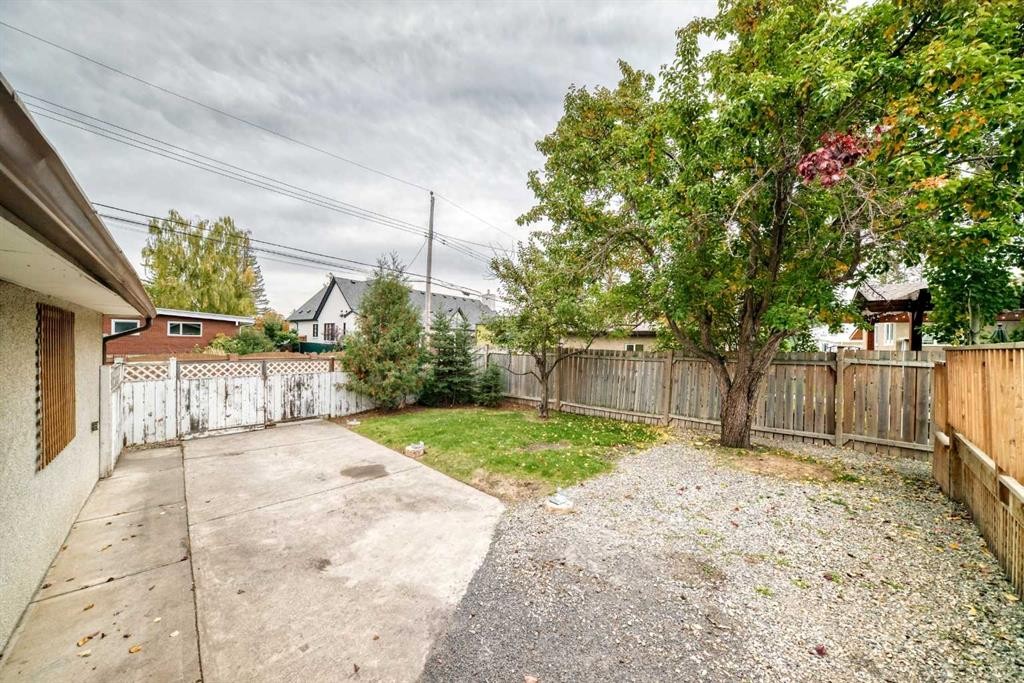 5712 Lakeview Drive Sw, Calgary, AB