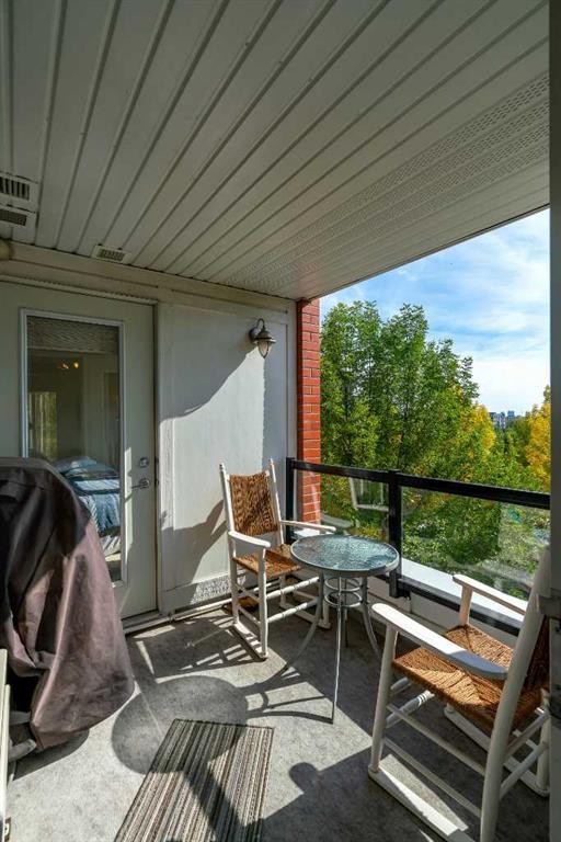 302-830 Centre Avenue Ne, Calgary, AB