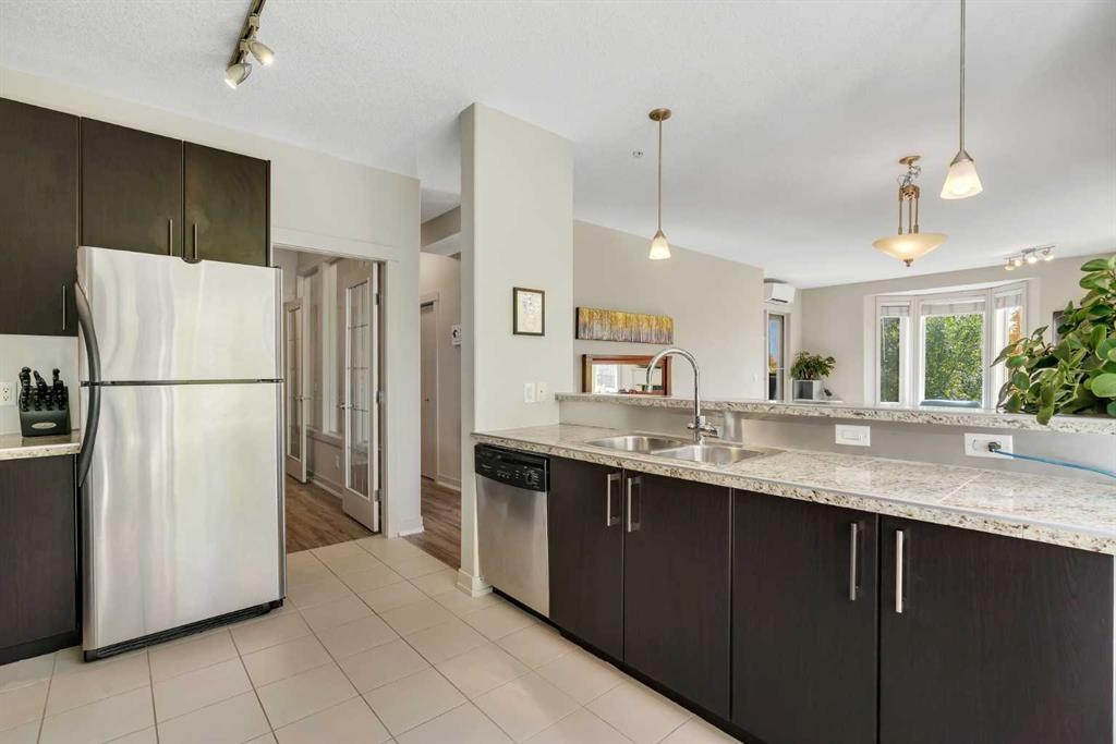 302-830 Centre Avenue Ne, Calgary, AB