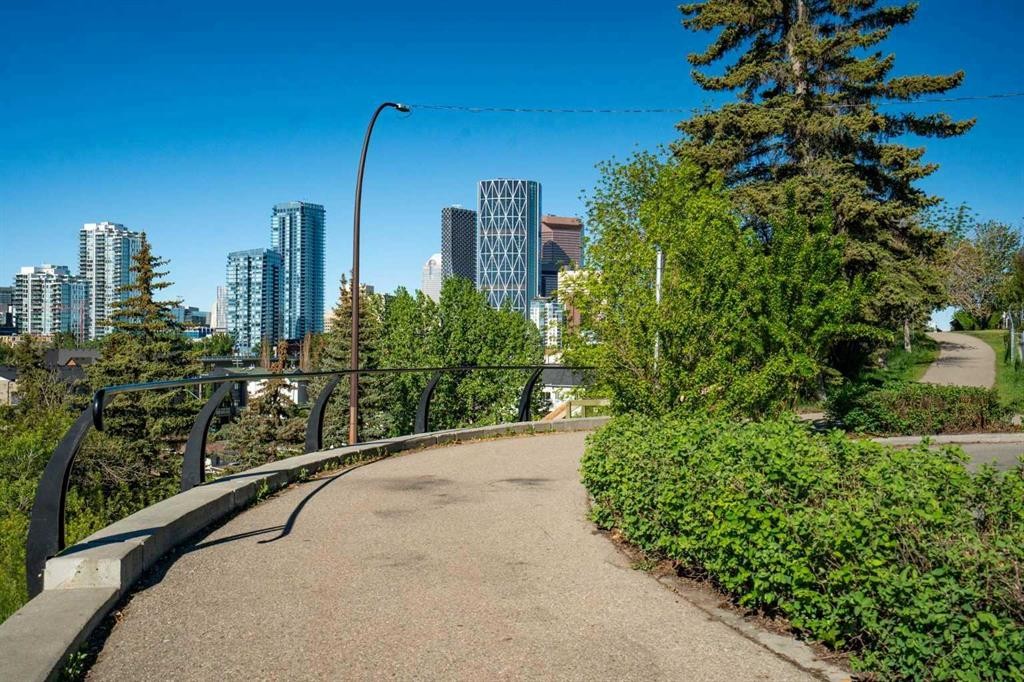 302-830 Centre Avenue Ne, Calgary, AB