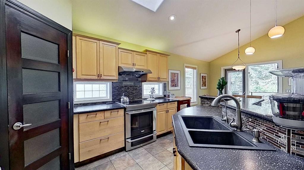 18 Tuscany Meadows Heights Nw, Calgary, AB