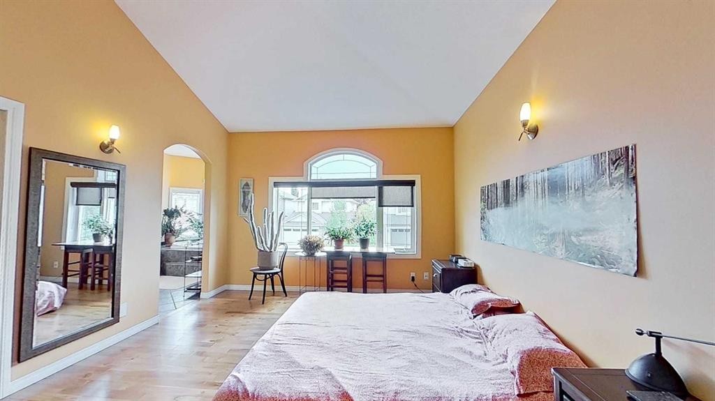 18 Tuscany Meadows Heights Nw, Calgary, AB