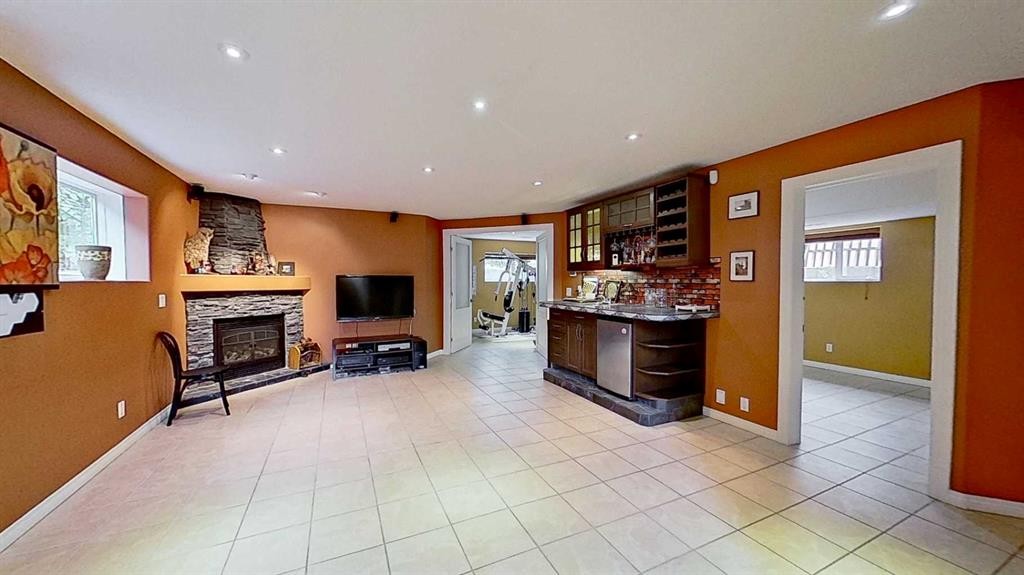 18 Tuscany Meadows Heights Nw, Calgary, AB