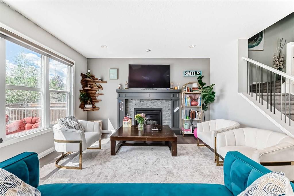 67 Masters Rise Se, Calgary, AB
