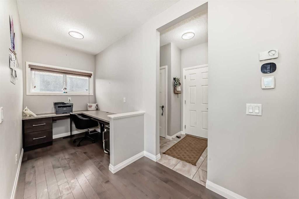 67 Masters Rise Se, Calgary, AB