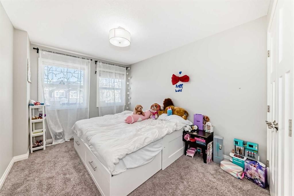 67 Masters Rise Se, Calgary, AB