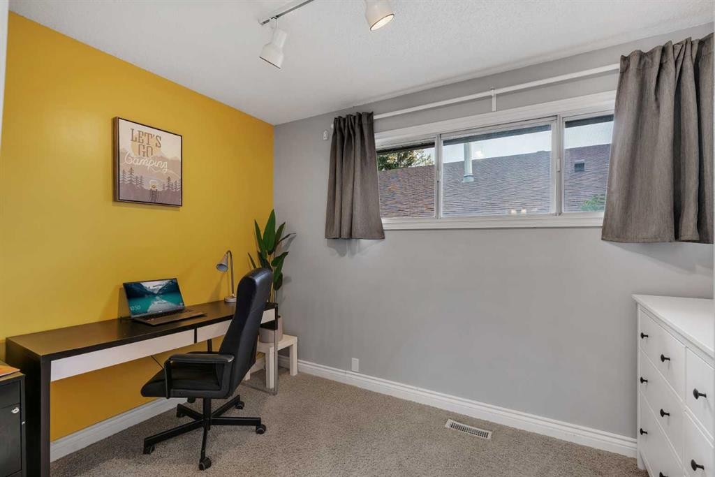 1308 Norfolk Drive Nw, Calgary, AB