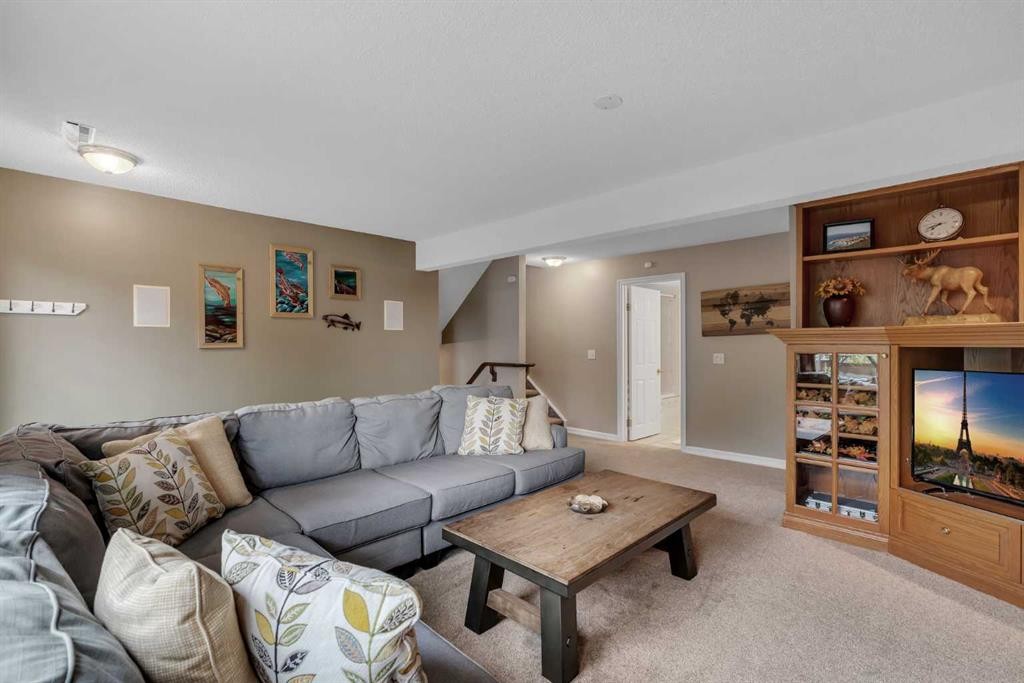 1308 Norfolk Drive Nw, Calgary, AB