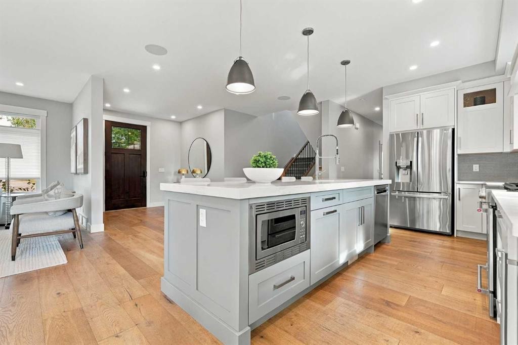 2223 Glenwood Drive Sw, Calgary, AB