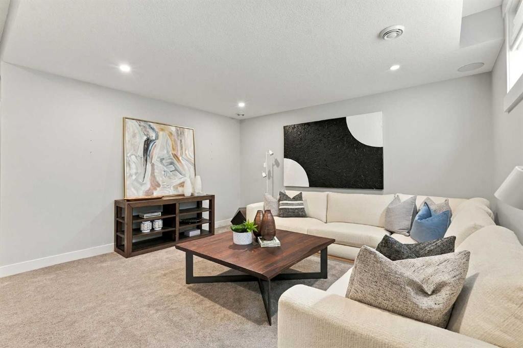2223 Glenwood Drive Sw, Calgary, AB