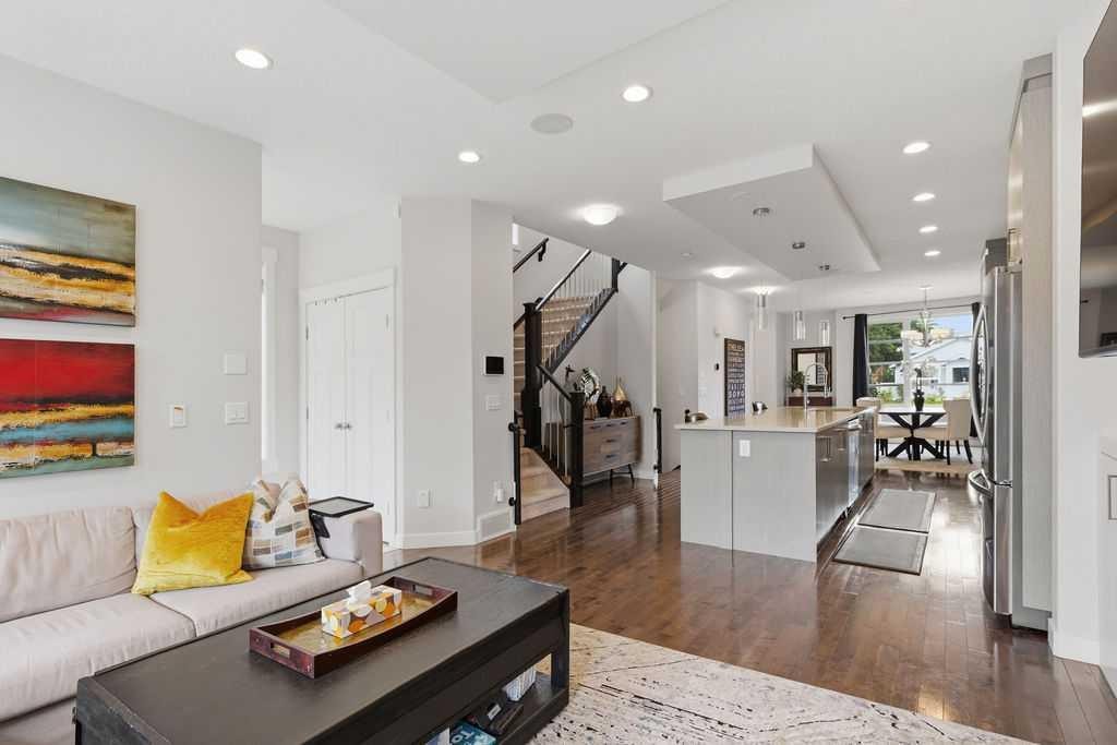 4407 17 Avenue Nw, Calgary, AB