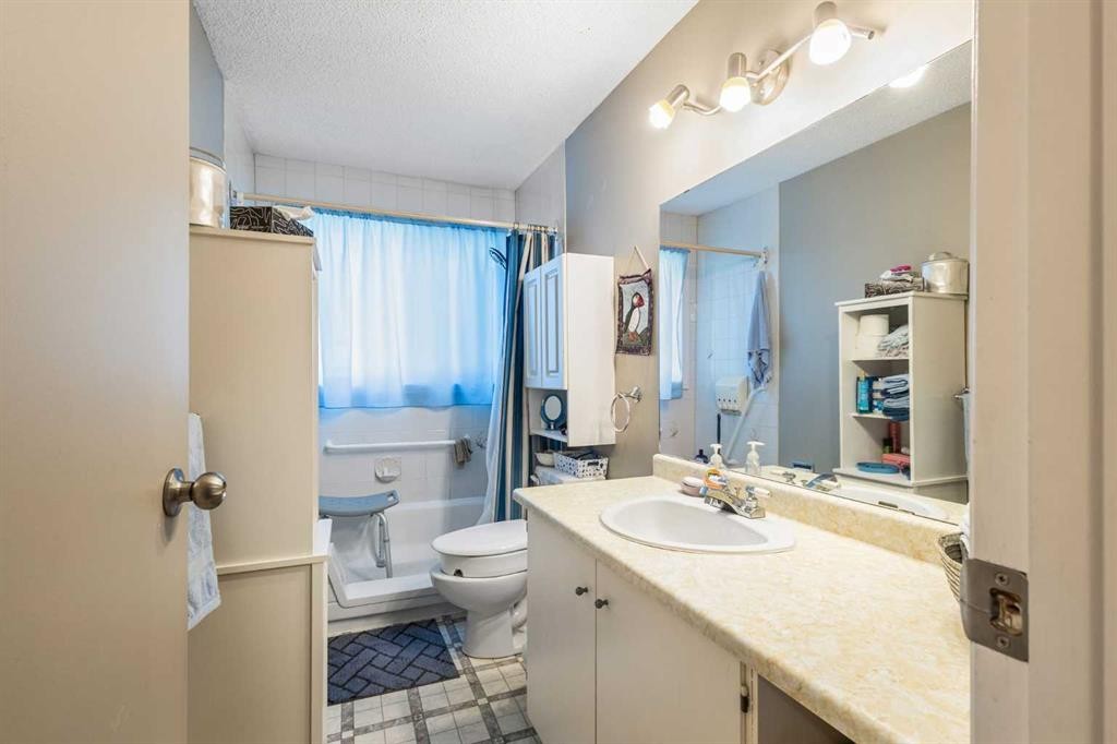 16-3015 51 Street Sw, Calgary, AB