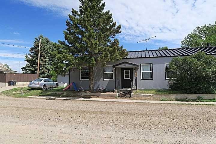 139 1 Street South, Lomond, AB