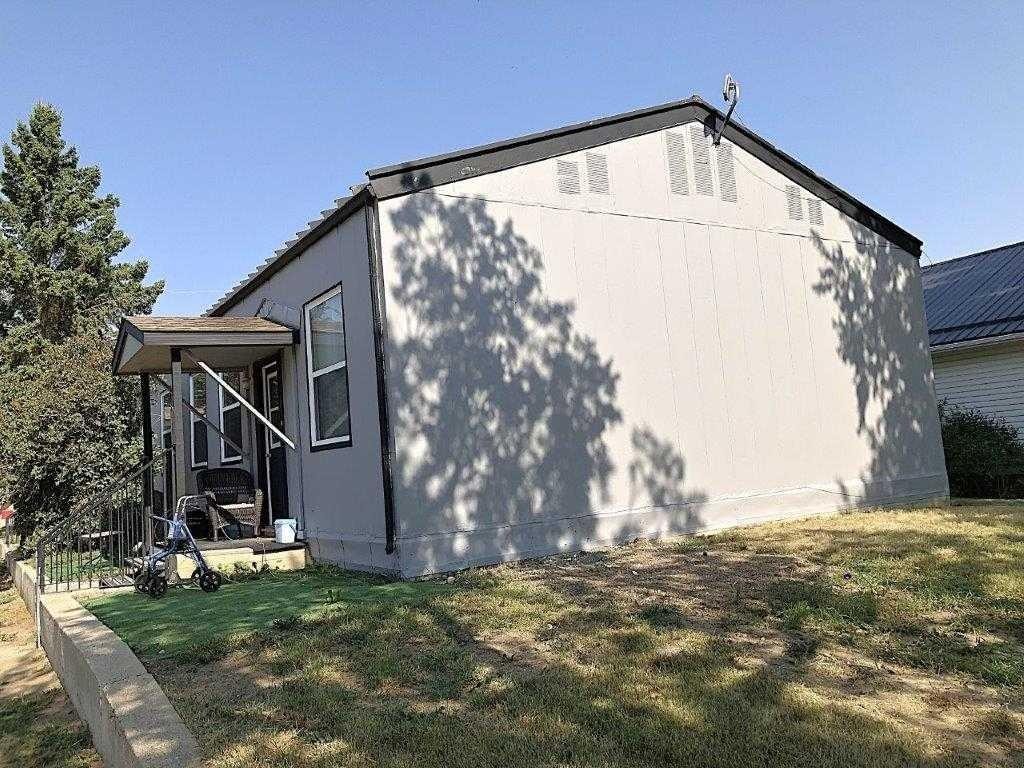 139 1 Street South, Lomond, AB