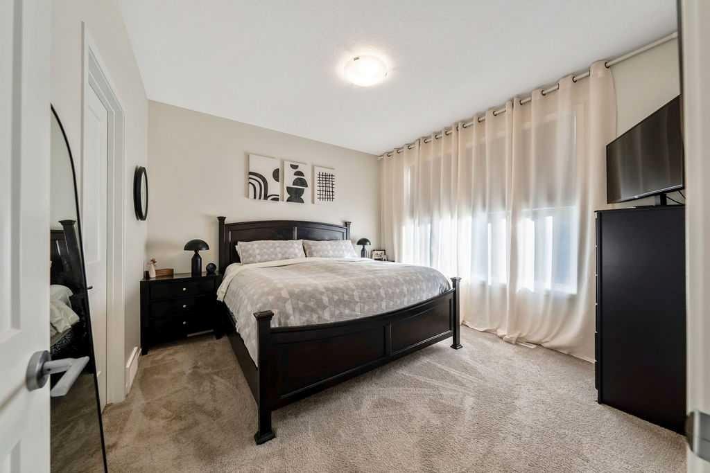 529 Montana Bay Se, High River, AB
