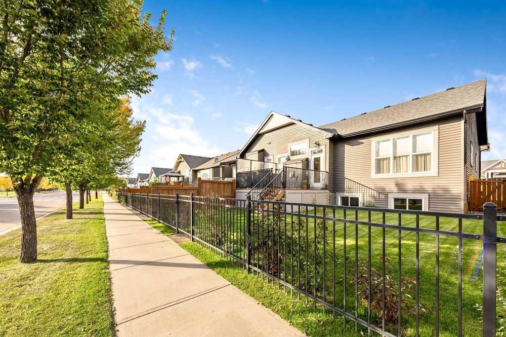 529 Montana Bay Se, High River, AB