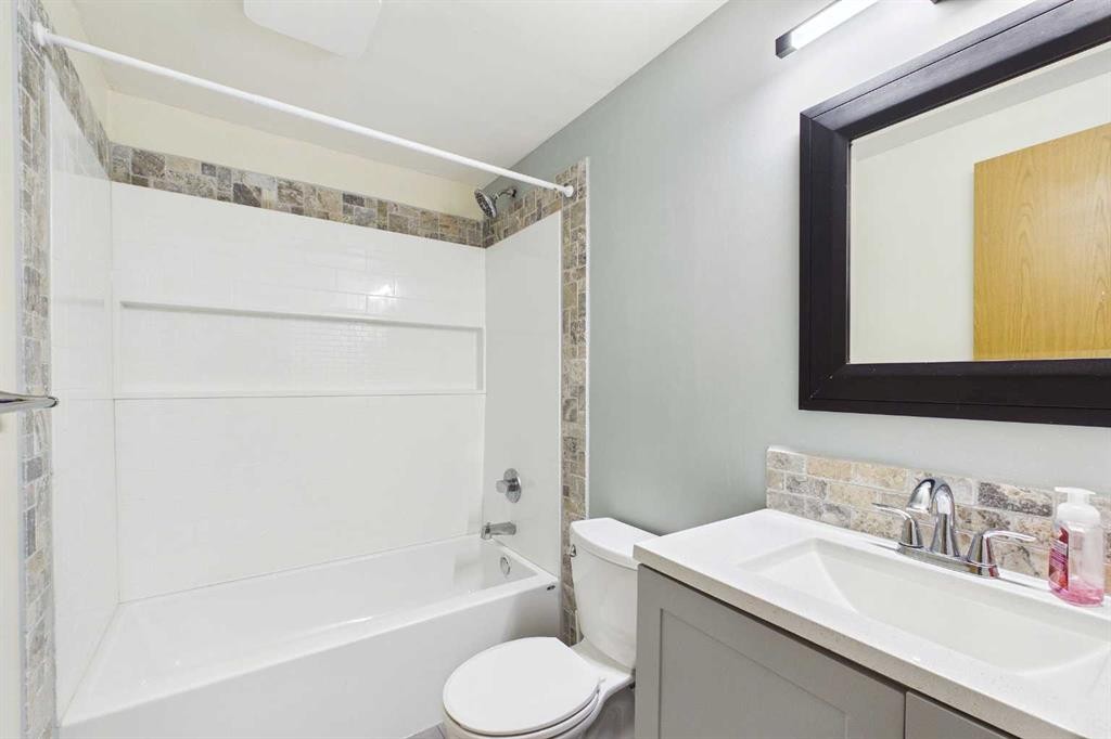 17 Deermeade Road Se, Calgary, AB