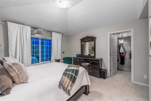 158 Mahogany Grove Se, Calgary, AB 