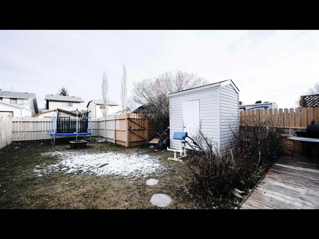 95 Castlegreen Close Ne, Calgary, AB