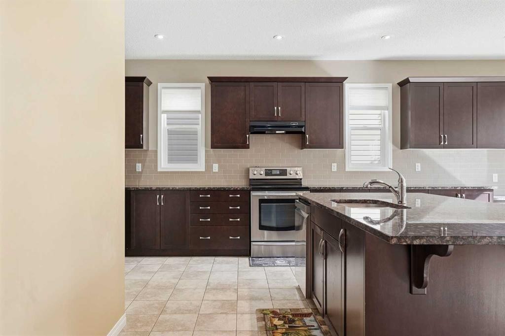 143 Windbrook Manor Sw, Airdrie, AB