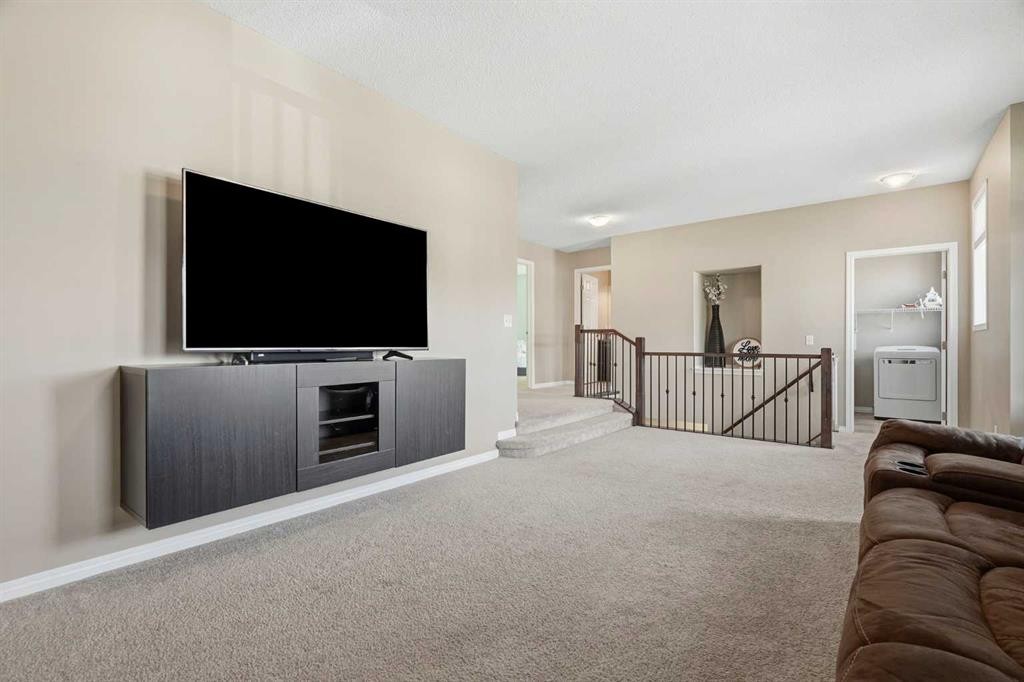 143 Windbrook Manor Sw, Airdrie, AB