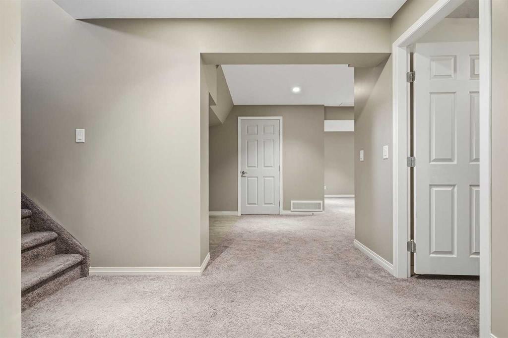 143 Windbrook Manor Sw, Airdrie, AB
