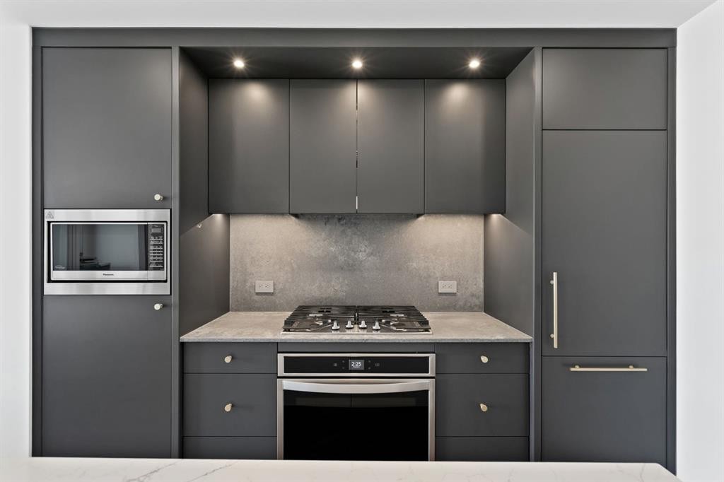 707-8505 Broadcast Avenue Sw, Calgary, AB