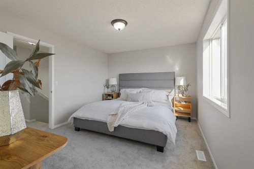 107 Cranberry Green Se, Calgary, AB 