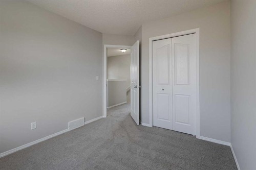 107 Cranberry Green Se, Calgary, AB 