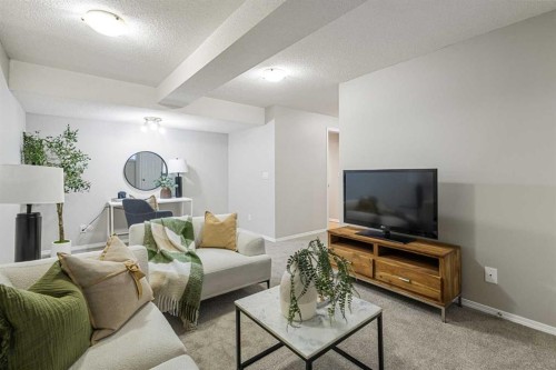 107 Cranberry Green Se, Calgary, AB 