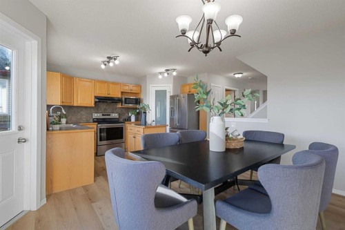 107 Cranberry Green Se, Calgary, AB 
