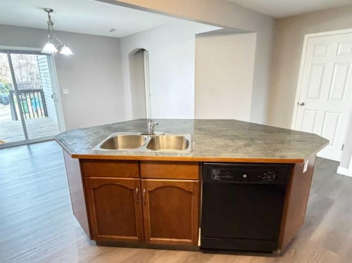 95 Panora Close Nw, Calgary, AB 