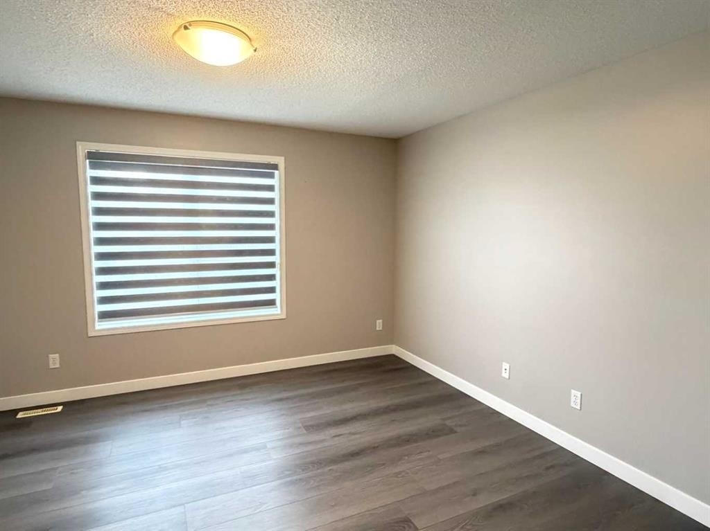 95 Panora Close Nw, Calgary, AB