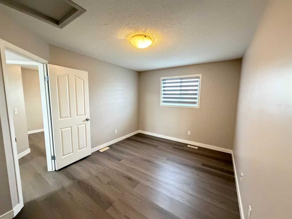 95 Panora Close Nw, Calgary, AB