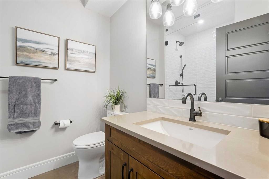 435 East Chestermere Drive, Chestermere, AB
