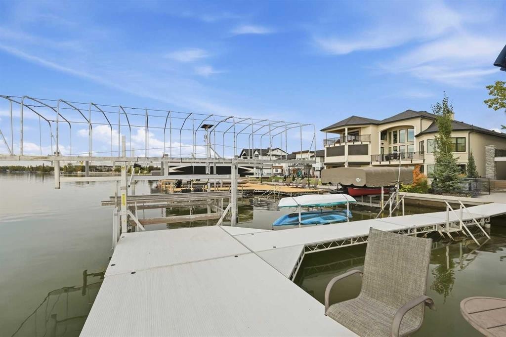 435 East Chestermere Drive, Chestermere, AB