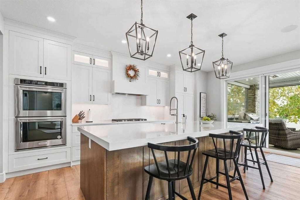 435 East Chestermere Drive, Chestermere, AB